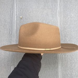 Gigi Pip Zephyr Rancher Hat in Brown NWOT